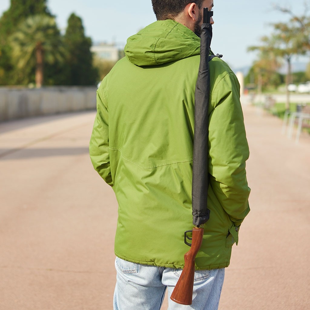 Acquista online Fusil de chasse noir avec bandoulière Balvi