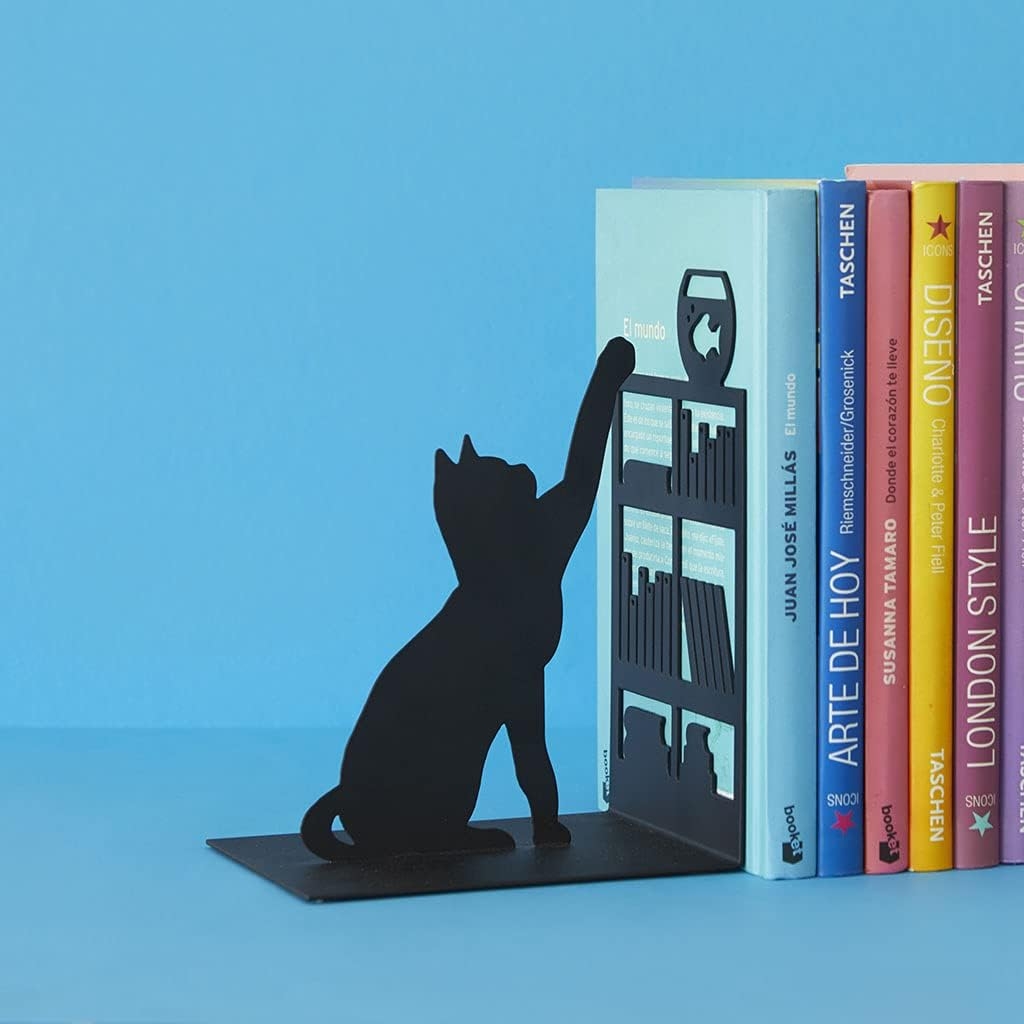 Acquista online Balvi Fishing cat bookend in black metal code 27474 Balvi