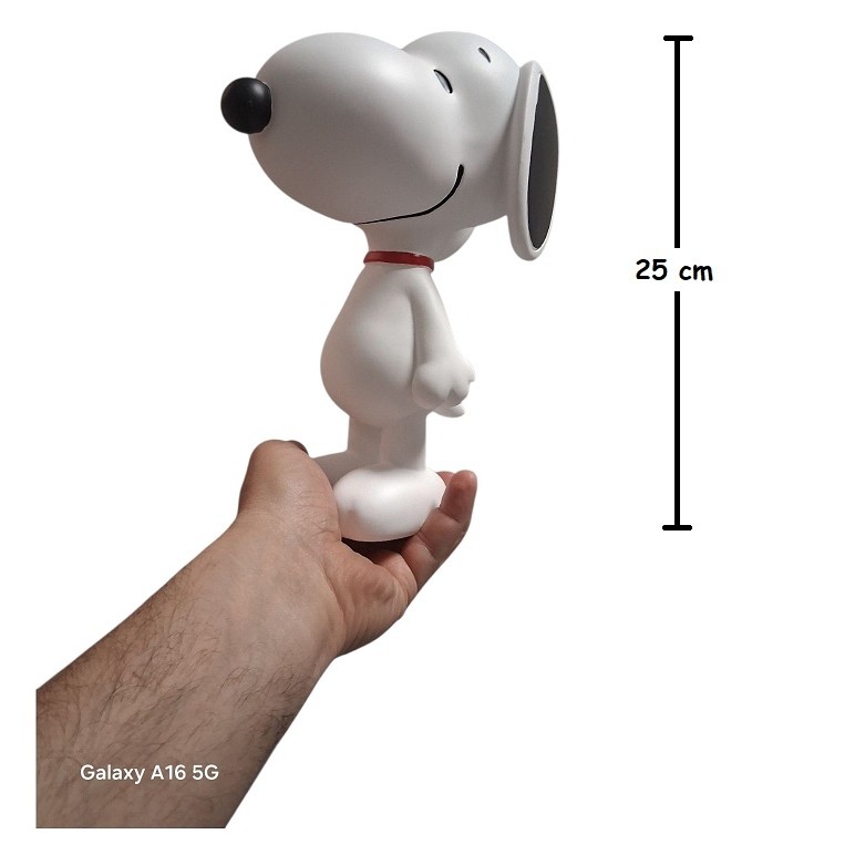 Acquista online Statue Snoopy debout en résine h.25 cm Blanc Blogo design